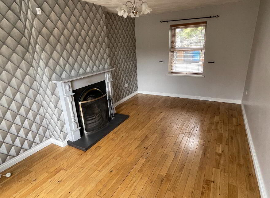 25 Lawford Street, Moneymore, Magherafelt, BT45 7PQ