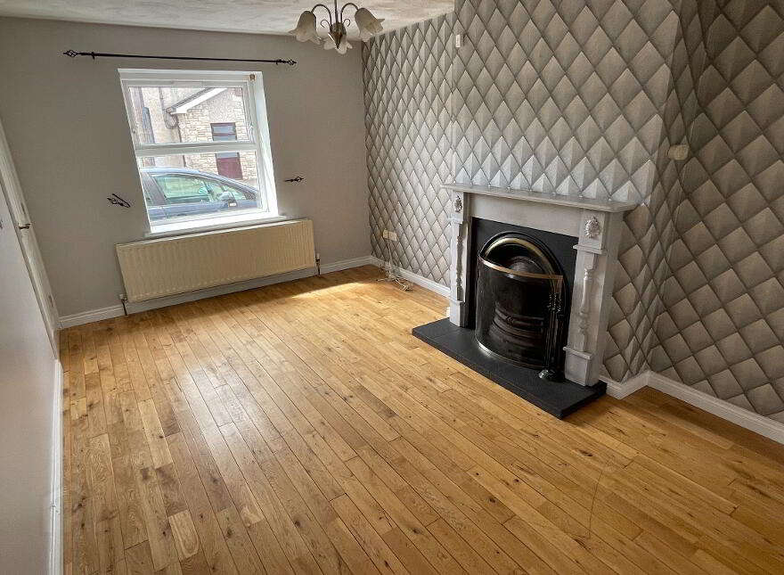 25 Lawford Street, Moneymore, Magherafelt, BT45 7PQ