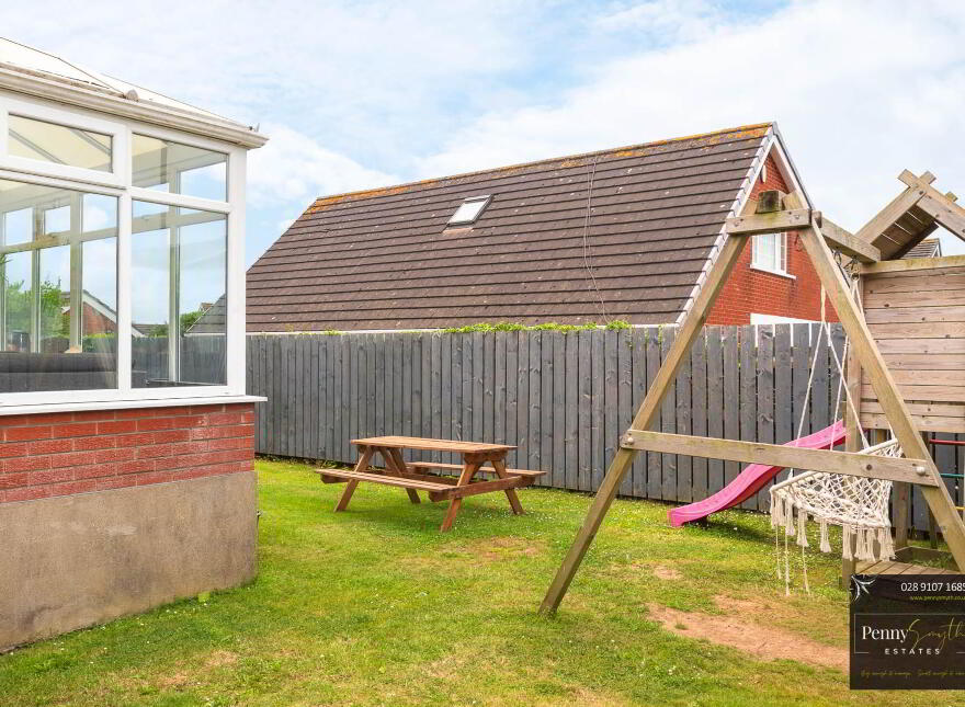 17 Belgravia Park, Bangor, BT19 6XB