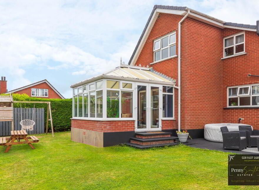 17 Belgravia Park, Bangor, BT19 6XB