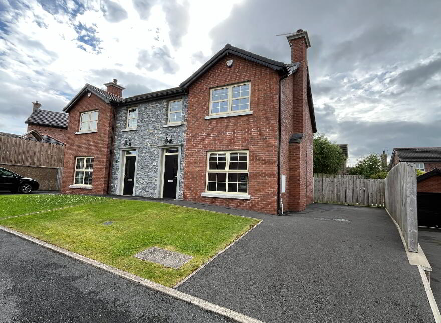 25 Winona Lodge, Donaghcloney, BT66 7GE