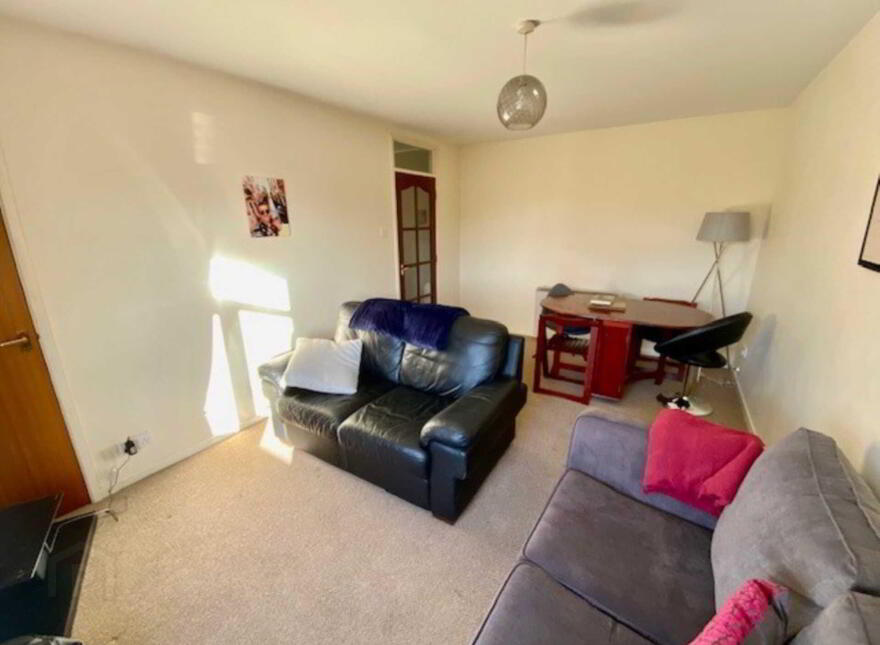 8 Hopedene Court, Dundela Gardens, Belfast, BT4 3DP