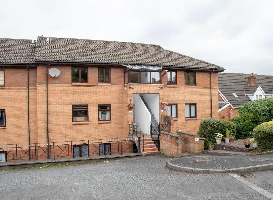 20 Castlemews, Leadhill, Belfast, BT6 9RR
