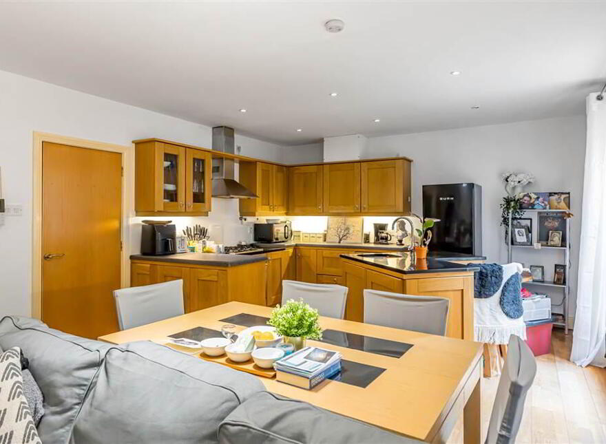 6 Chlorine Mews, Chlorine Gardens, Belfast, BT9 5DL