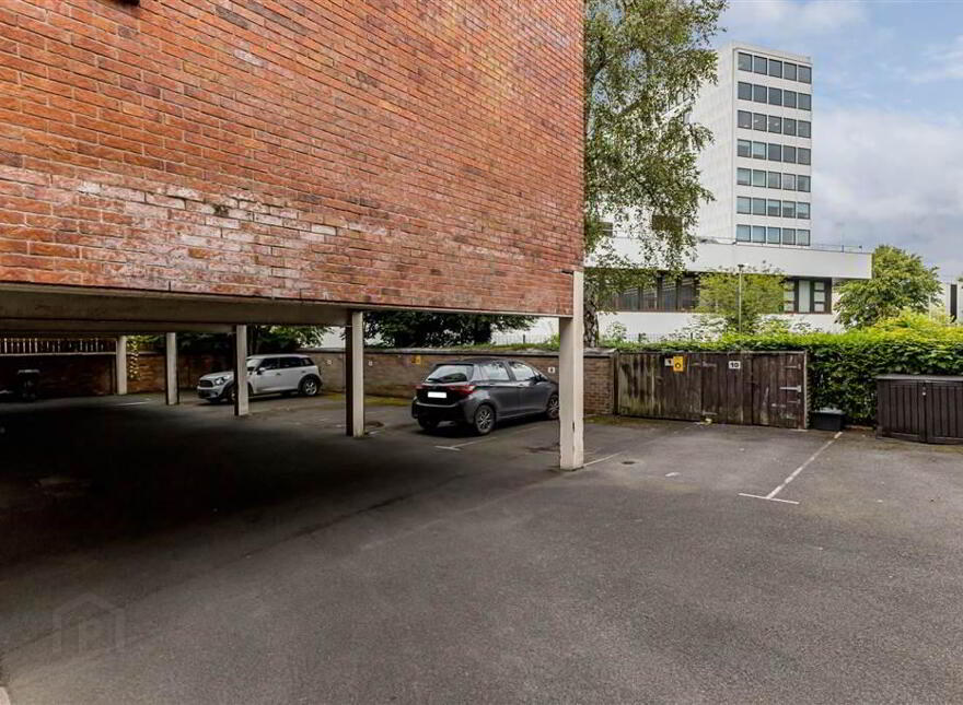 6 Chlorine Mews, Chlorine Gardens, Belfast, BT9 5DL