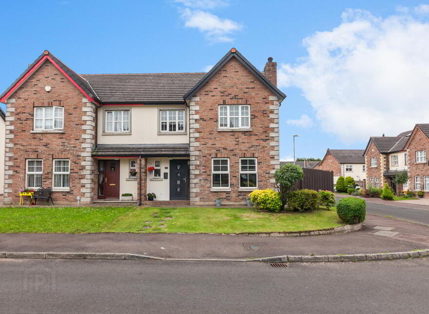64 Rogan Manor, Newtownabbey, BT36 4BB photo