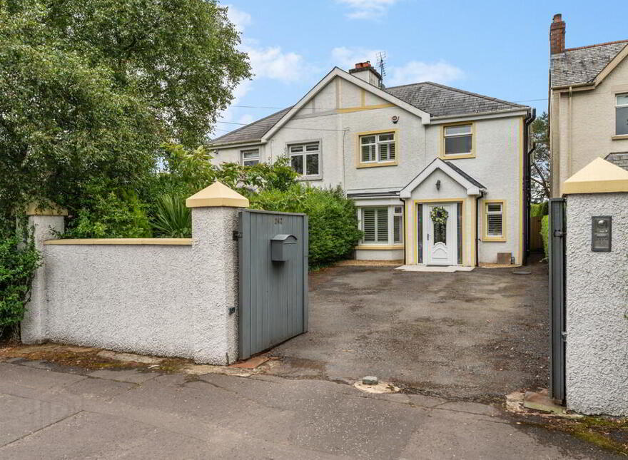 242 Malone Road, Belfast, BT9 5LR photo