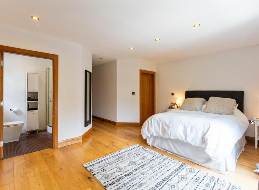242 Malone Road, Belfast, BT9 5LR