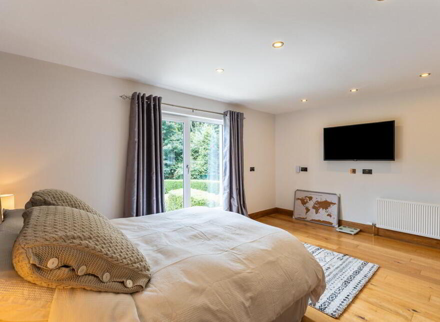 242 Malone Road, Belfast, BT9 5LR
