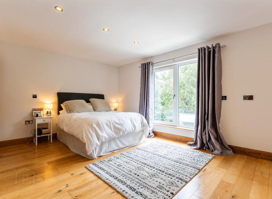 242 Malone Road, Belfast, BT9 5LR