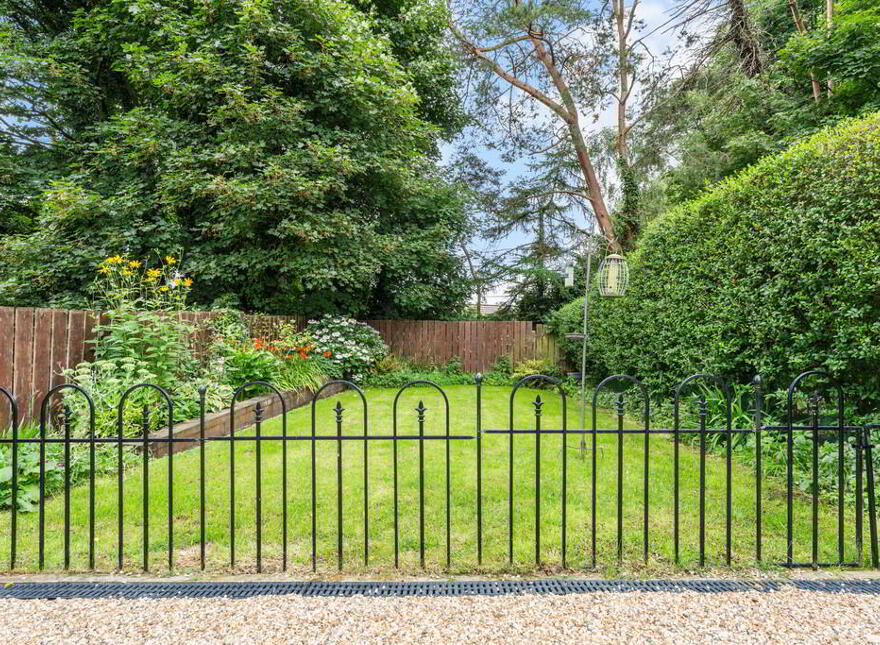 242 Malone Road, Belfast, BT9 5LR
