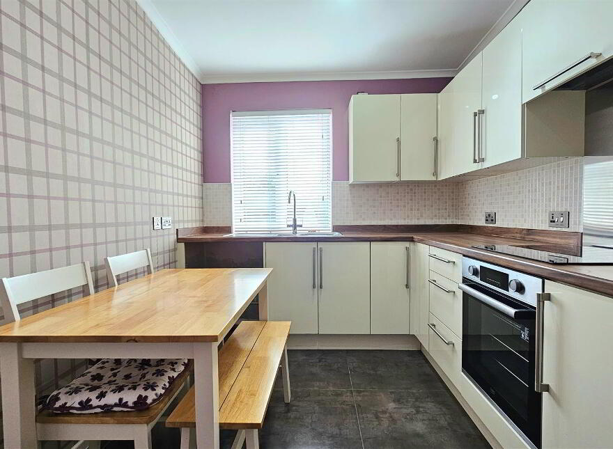 30 Rosebrook Grove, Carrickfergus, BT38 8NS