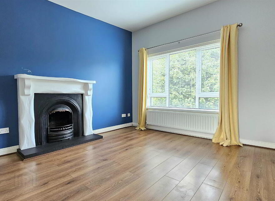 30 Rosebrook Grove, Carrickfergus, BT38 8NS