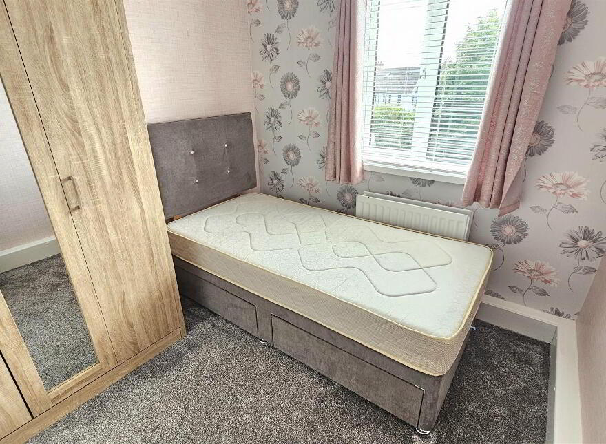 30 Rosebrook Grove, Carrickfergus, BT38 8NS