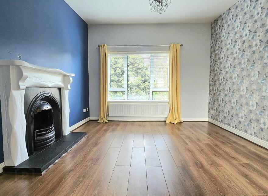30 Rosebrook Grove, Carrickfergus, BT38 8NS
