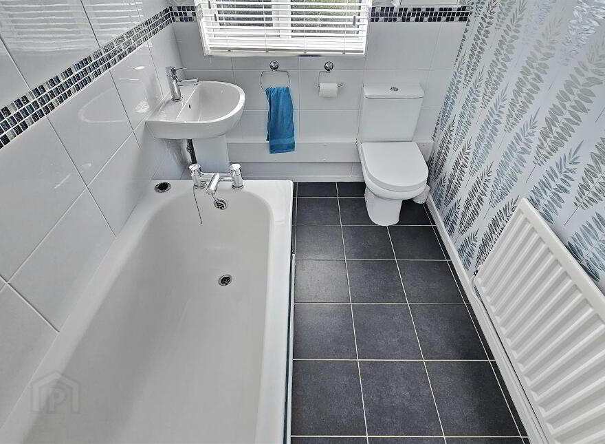 30 Rosebrook Grove, Carrickfergus, BT38 8NS