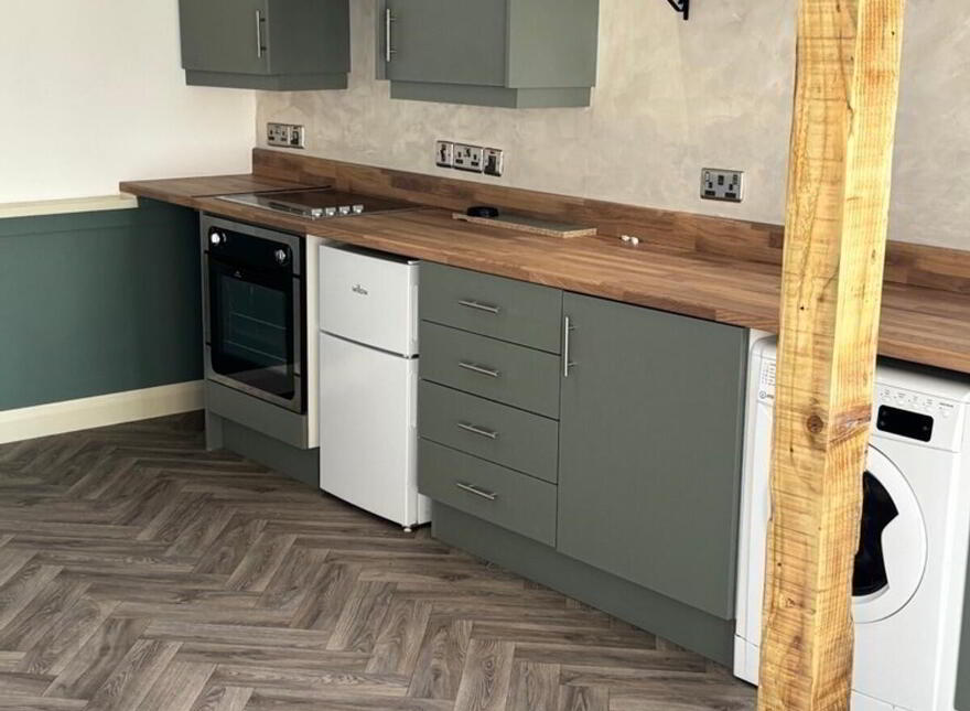 Apt 3, 13 Ballinderry Road, Aghalee, BT67 0DY