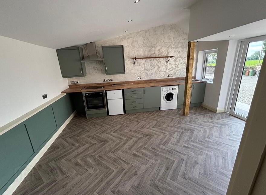 Apt 3, 13 Ballinderry Road, Aghalee, BT67 0DY