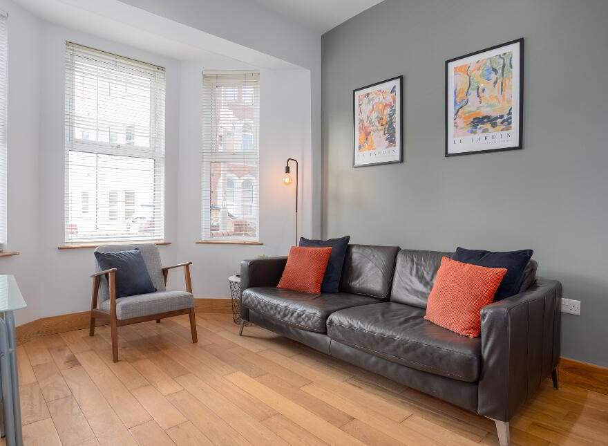 Unit A, 68 Cromwell Road, Botanic, South Belfast, Belfast, BT7 1JX