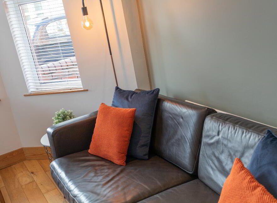 Unit A, 68 Cromwell Road, Botanic, South Belfast, Belfast, BT7 1JX