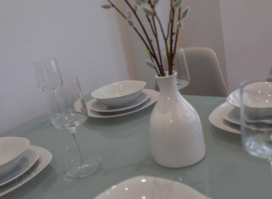 Unit A, 68 Cromwell Road, Botanic, South Belfast, Belfast, BT7 1JX