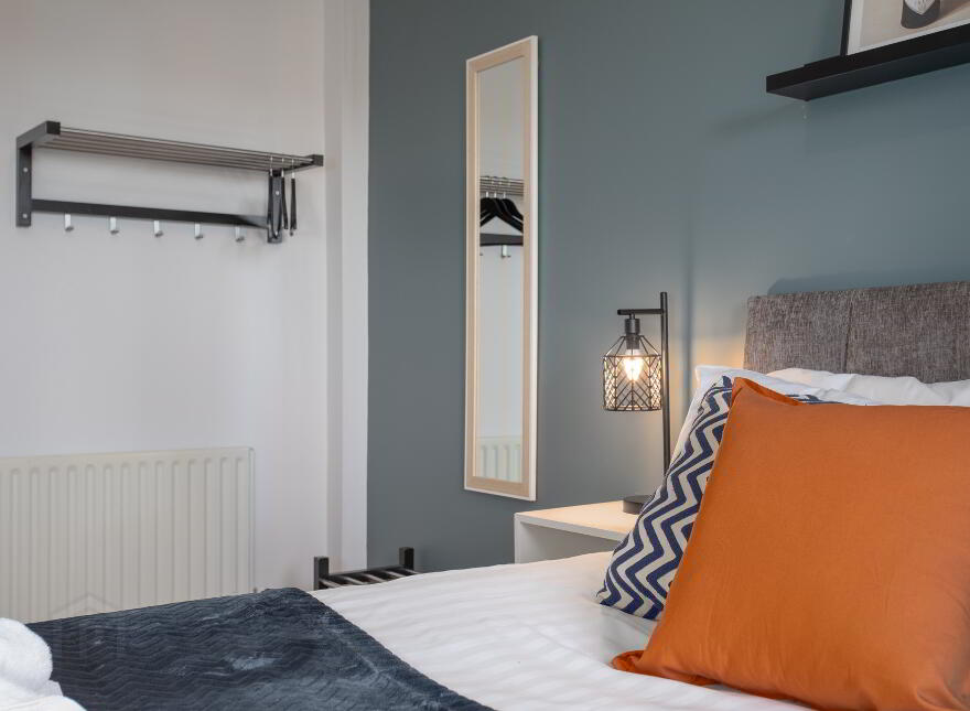 Unit A, 68 Cromwell Road, Botanic, South Belfast, Belfast, BT7 1JX
