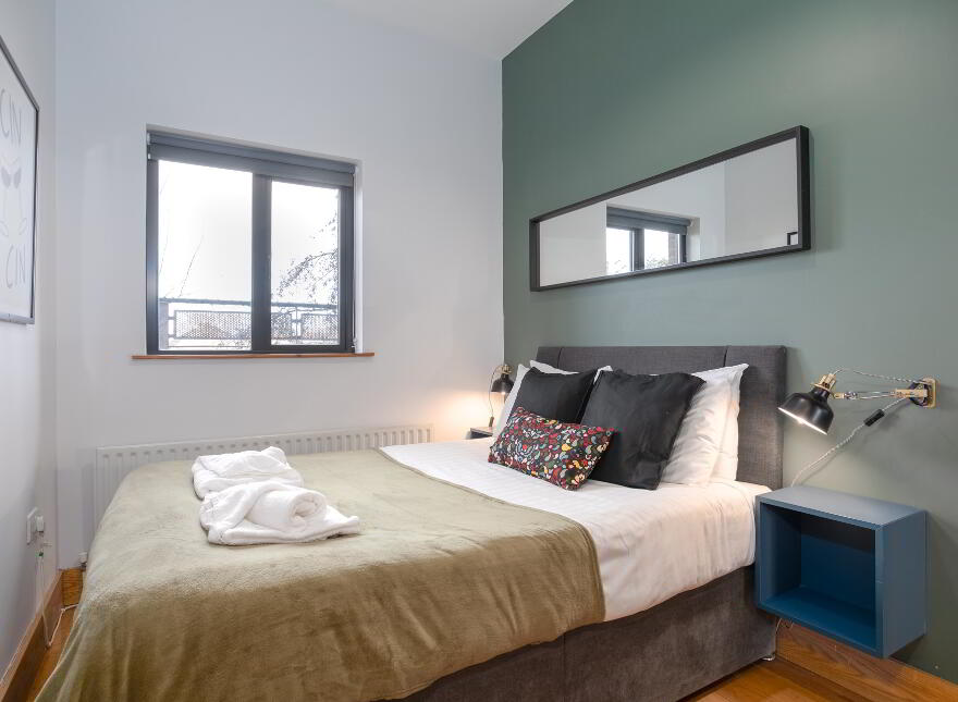 Unit A, 68 Cromwell Road, Botanic, South Belfast, Belfast, BT7 1JX