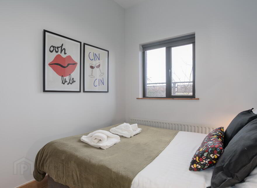 Unit A, 68 Cromwell Road, Botanic, South Belfast, Belfast, BT7 1JX