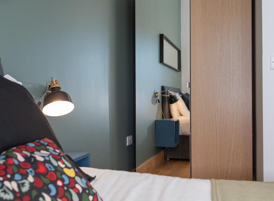 Unit A, 68 Cromwell Road, Botanic, South Belfast, Belfast, BT7 1JX