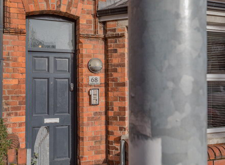 Unit C, 68 Cromwell Road, Botanic, Belfast South, Belfast, BT7 1JX photo