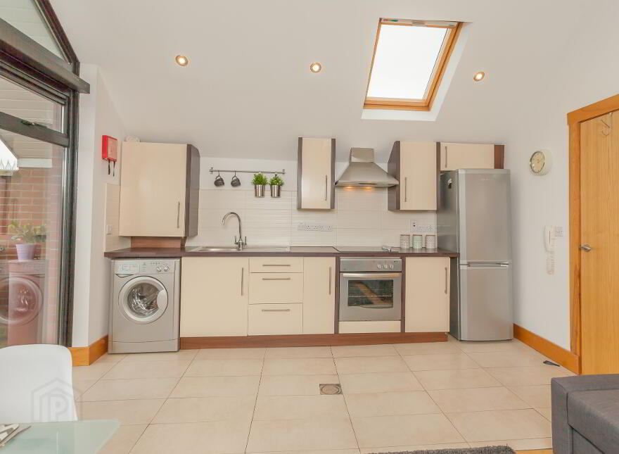 Unit C, 68 Cromwell Road, Botanic, Belfast South, Belfast, BT7 1JX