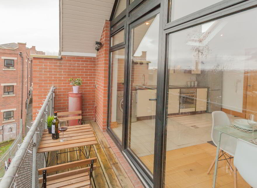 Unit C, 68 Cromwell Road, Botanic, Belfast South, Belfast, BT7 1JX