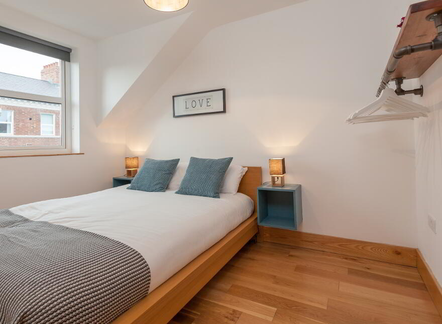 Unit C, 68 Cromwell Road, Botanic, Belfast South, Belfast, BT7 1JX