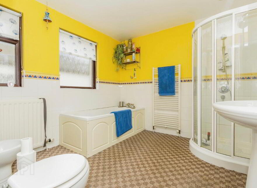 147 Curran Road, Larne, BT40 1DD
