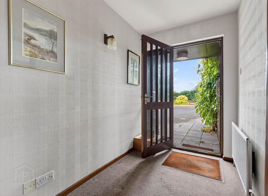 3 Hillside Road, Lisburn, BT27 6US