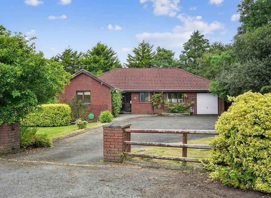 3 Hillside Road, Lisburn, BT27 6US