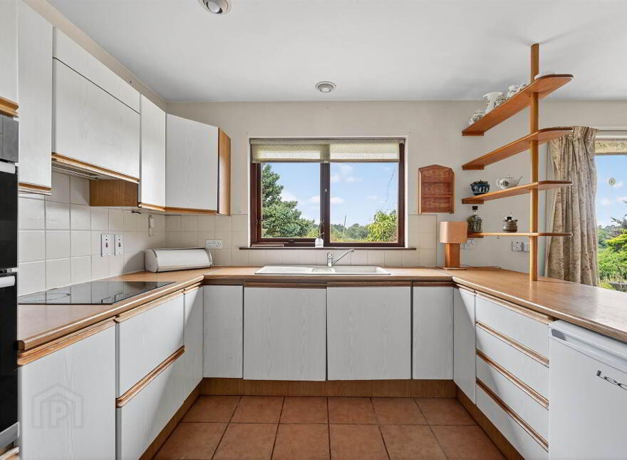 3 Hillside Road, Lisburn, BT27 6US