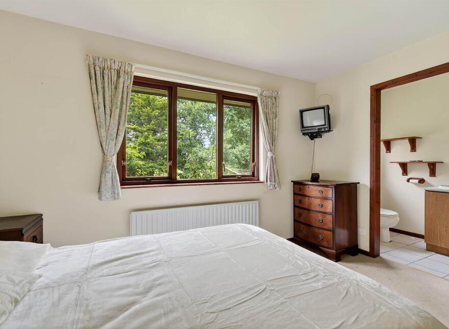 3 Hillside Road, Lisburn, BT27 6US