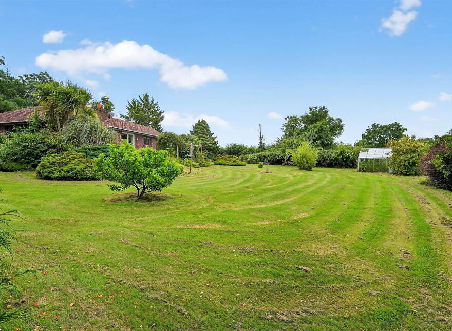 3 Hillside Road, Lisburn, BT27 6US