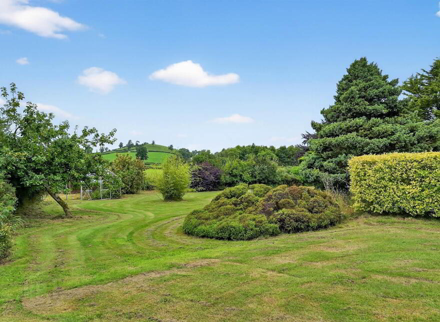 3 Hillside Road, Lisburn, BT27 6US
