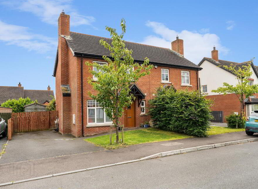 28 Coopers Mill Heights, Dundonald, Belfast, BT16 1WX