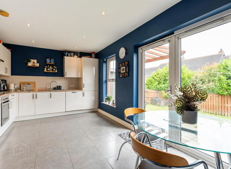 28 Coopers Mill Heights, Dundonald, Belfast, BT16 1WX
