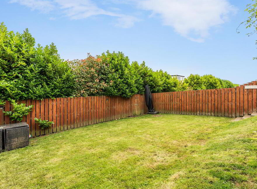 28 Coopers Mill Heights, Dundonald, Belfast, BT16 1WX