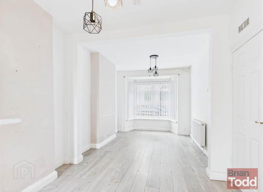 Victoria Road, Larne, BT40 1RT