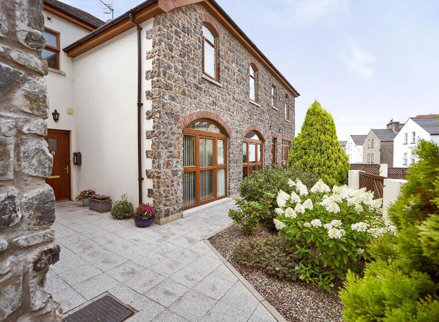 8 Princetown Park, Bangor, BT20 3TX photo