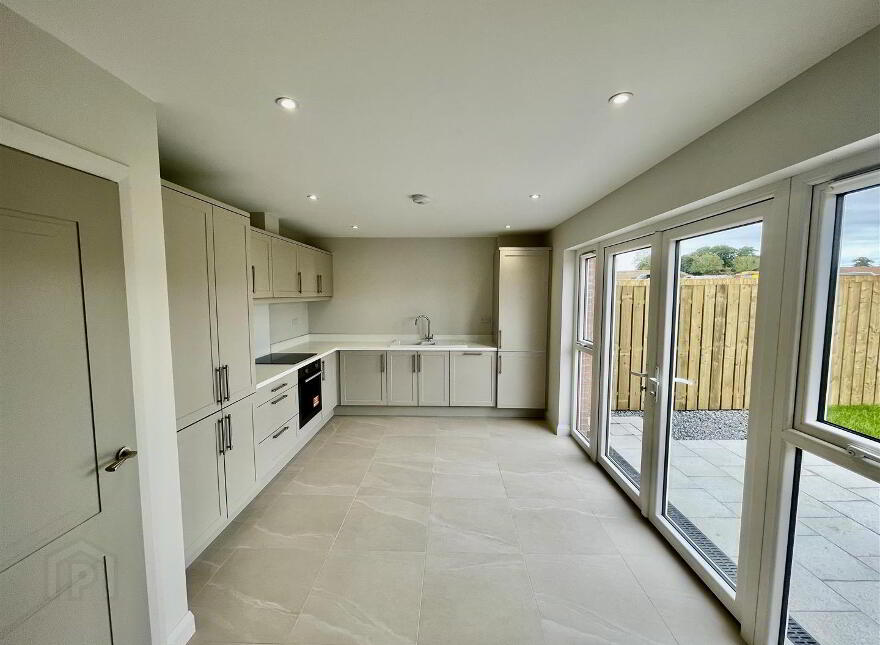 29 High Trees Walk, Donaghadee, BT21 0GW
