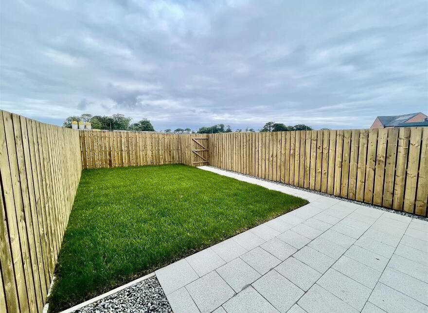 29 High Trees Walk, Donaghadee, BT21 0GW
