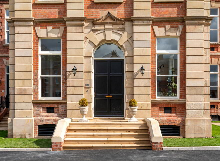 Apt 4 Pavilion, 8 Shaw's Bridge, Belvoir Park