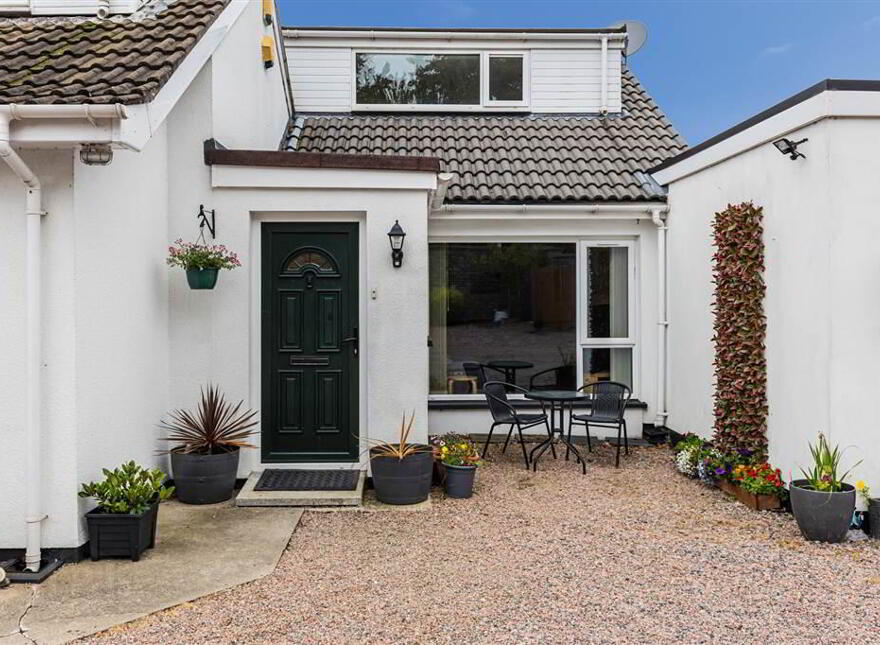 251 Hillhall Road, Lisburn, BT27 5JQ
