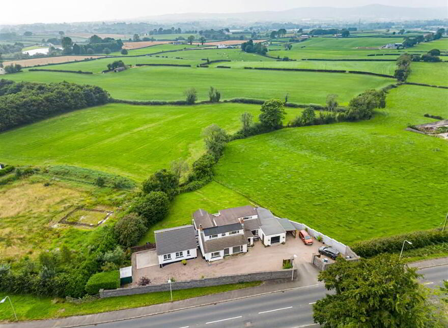 251 Hillhall Road, Lisburn, BT27 5JQ